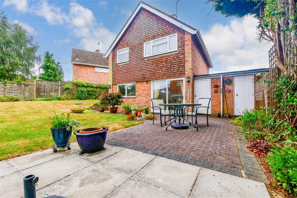 Property photo 2 of 16 Patio / Decking