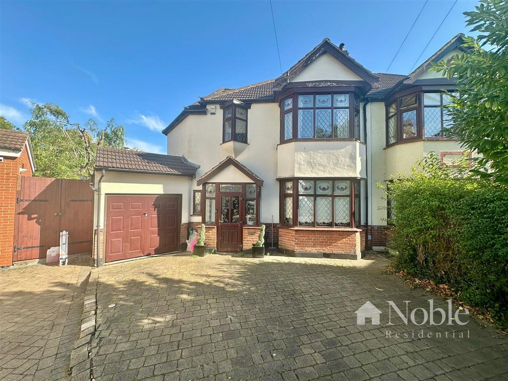 Property photo 1 of 25 External