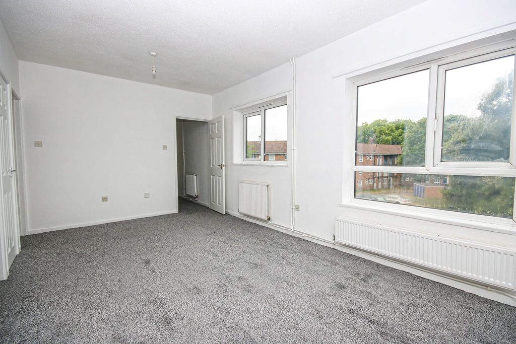 Property photo 3 of 9 8-Img_5222