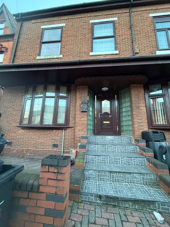 Property photo 1 of 5