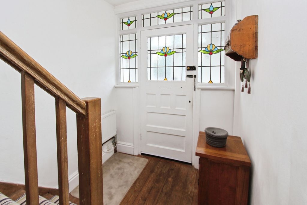 Property photo 3 of 25