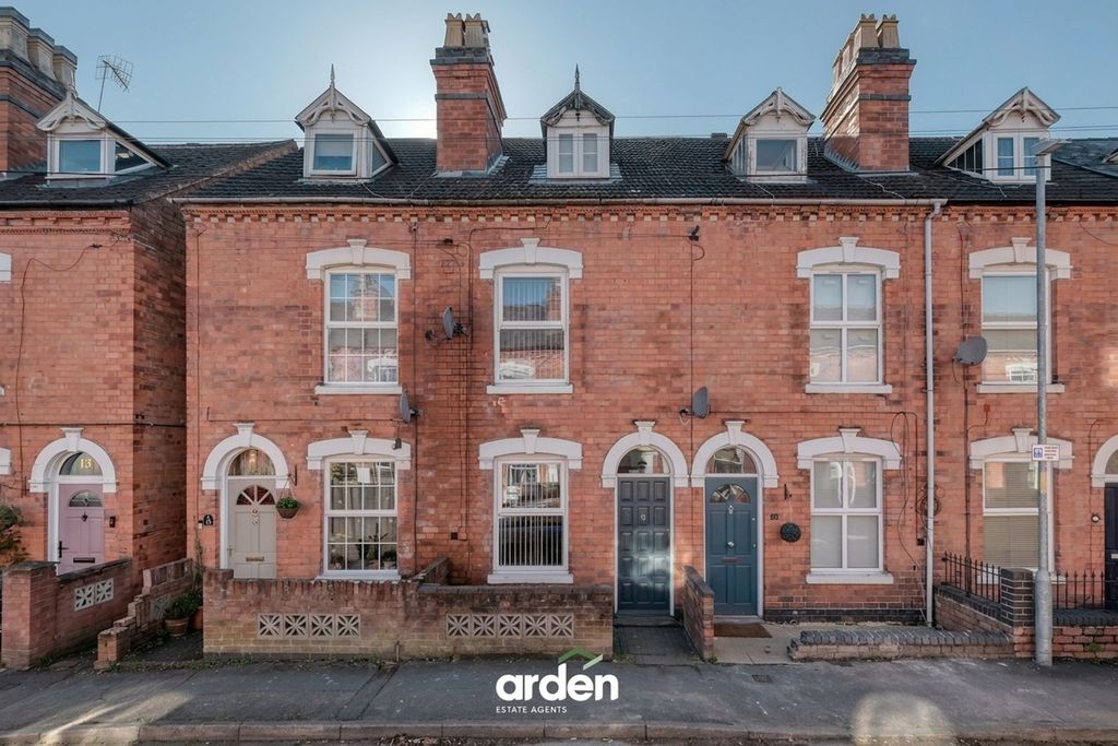 Property photo 1 of 9