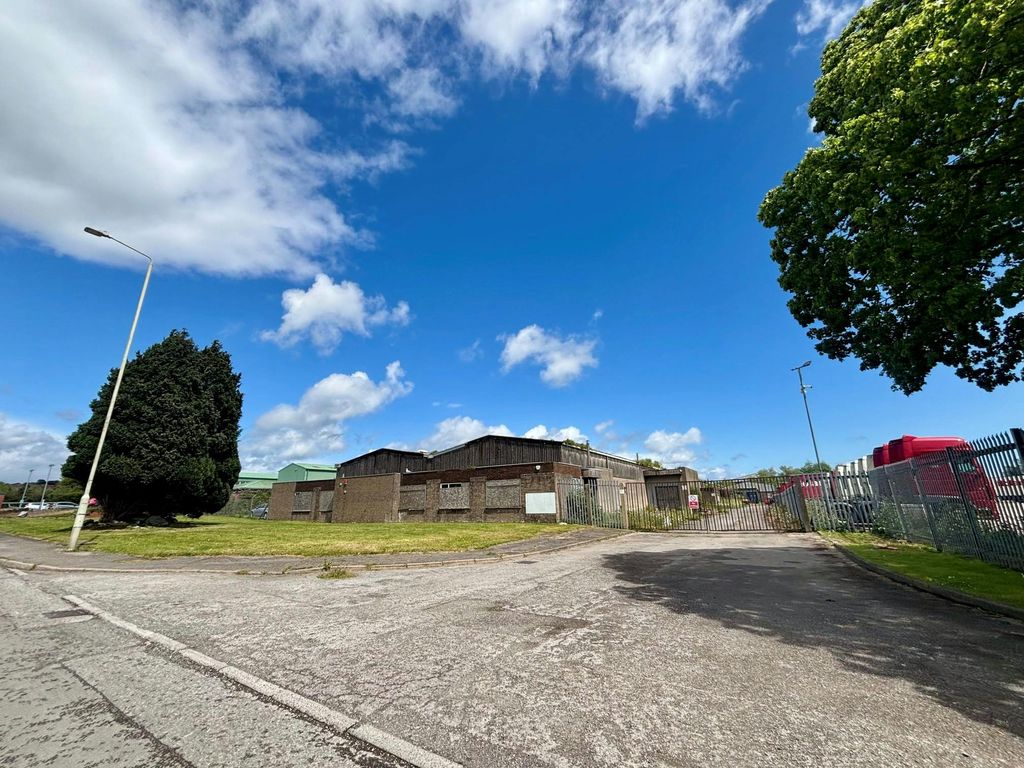 Property photo 3 of 4 B21 Bridgend 00.Jpg