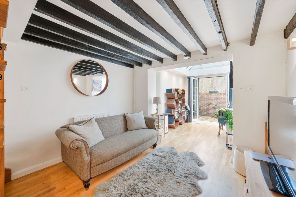 Property photo 2 of 12