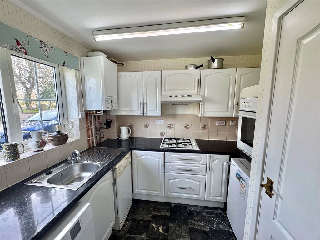 Property photo 2 of 7 Picture No. 04