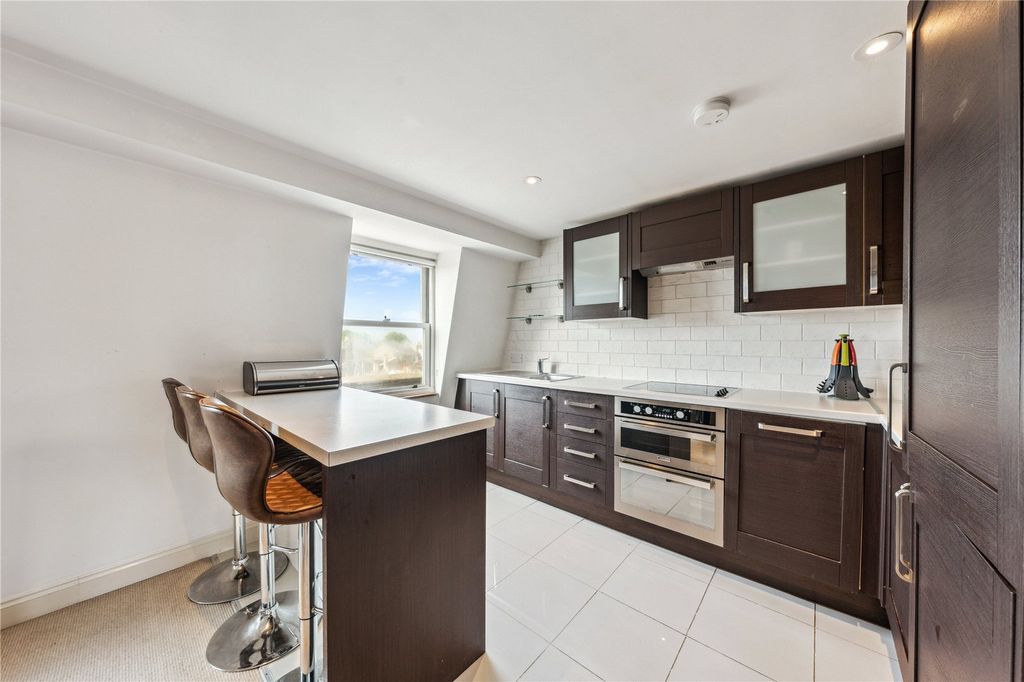 Property photo 2 of 12 Kitchen