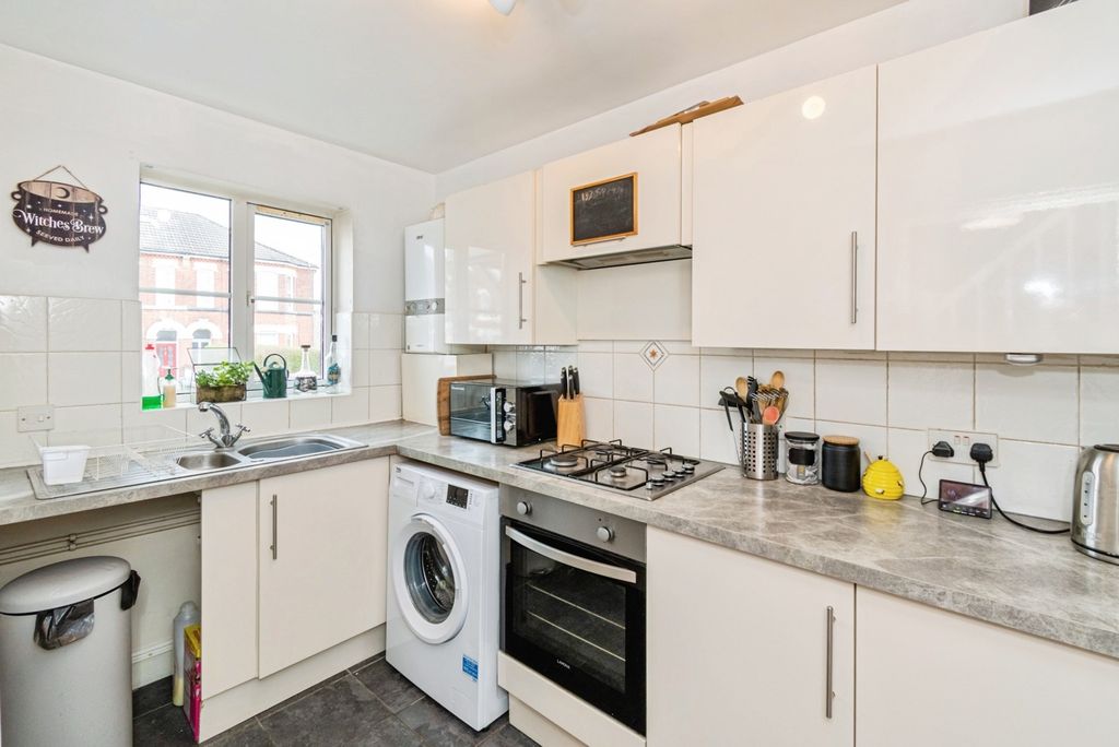 Property photo 3 of 15 Pbox-Img.Jpg