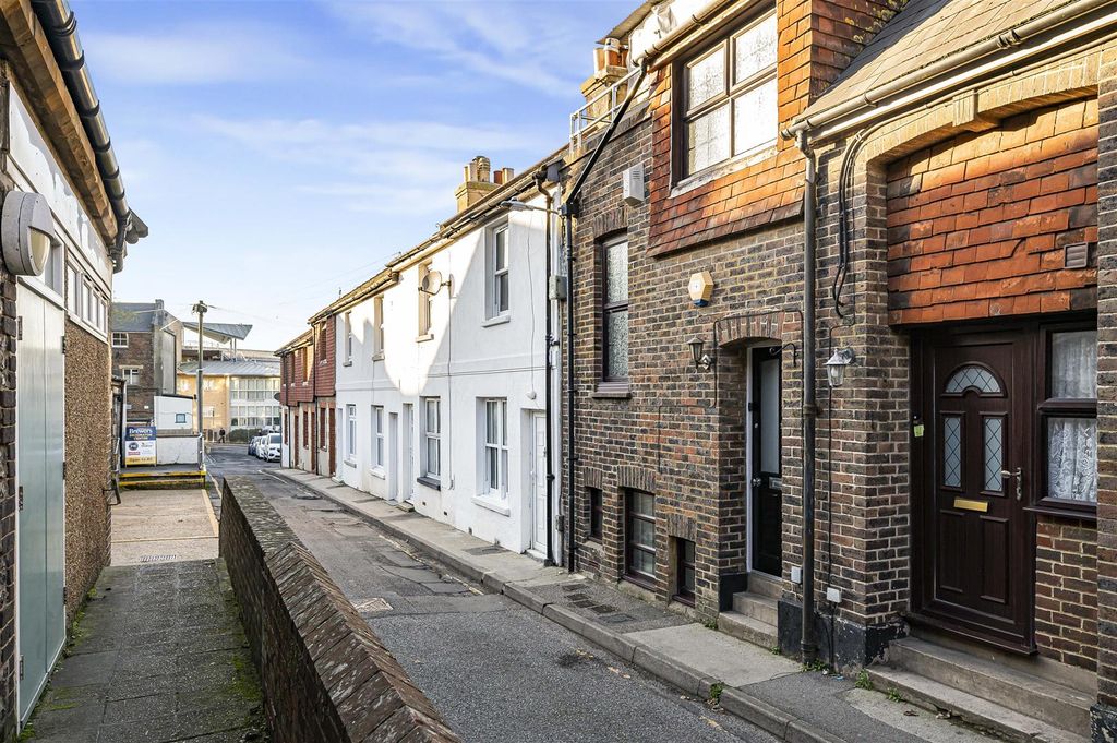 Property photo 1 of 18 Front