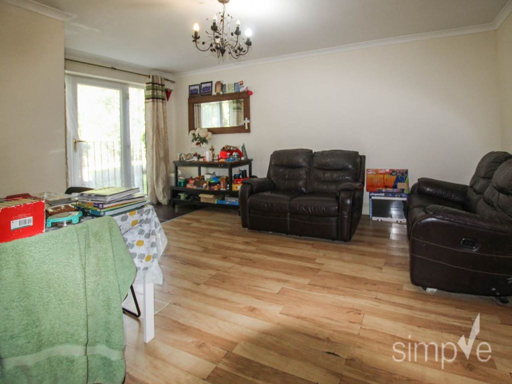 Property photo 3 of 11 Img_4703
