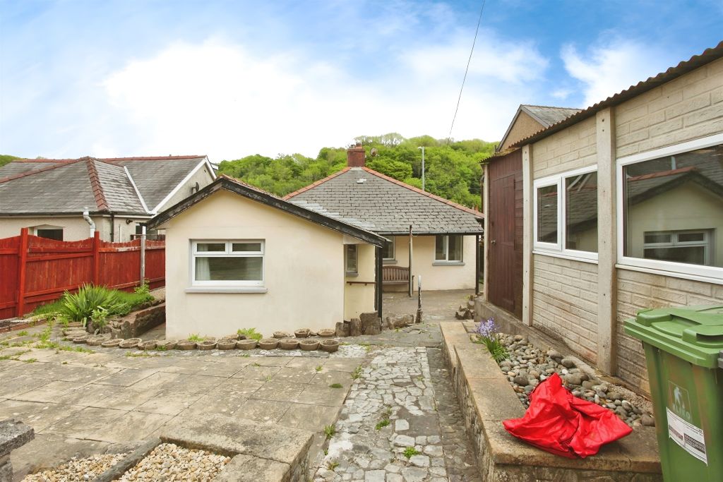 Property photo 3 of 19