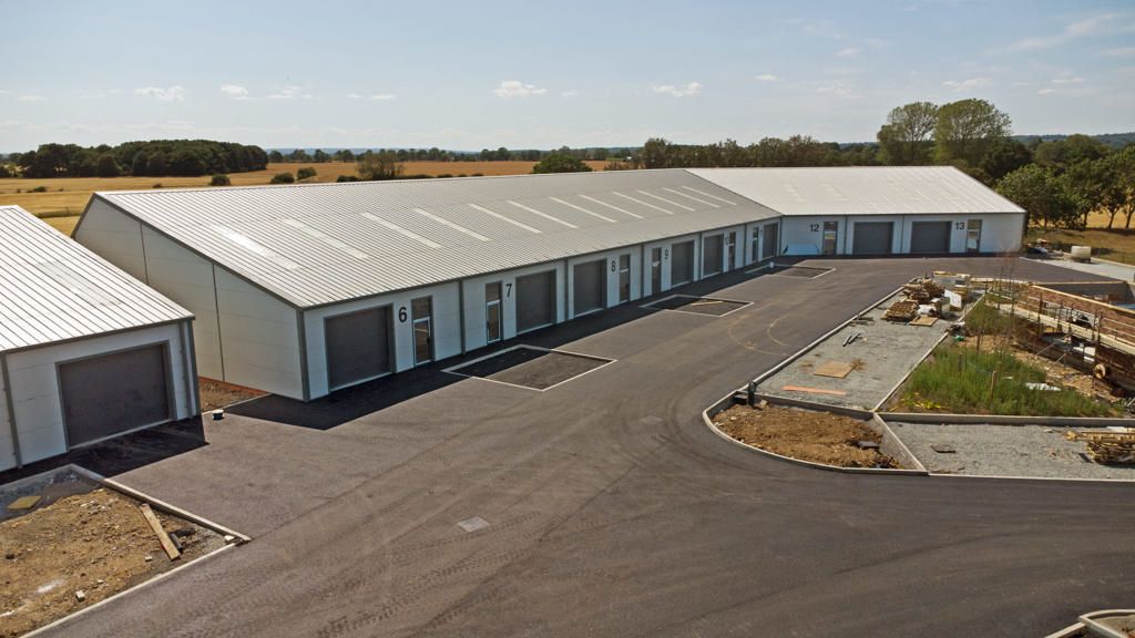 Property photo 3 of 7 Photo 37