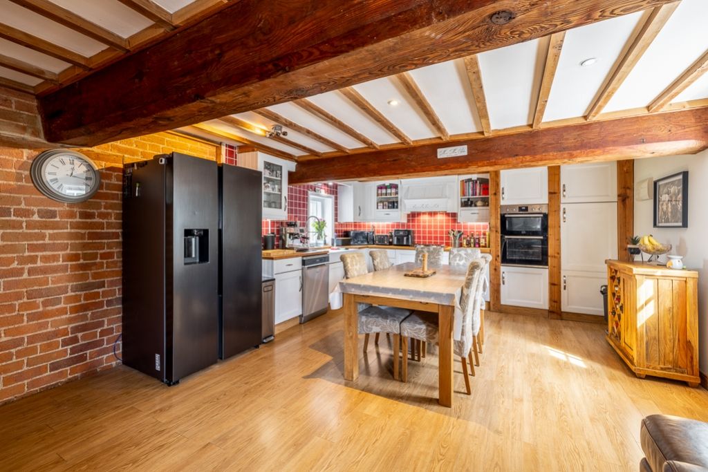 Property photo 2 of 35 The Old Mill (Sutterton)-28