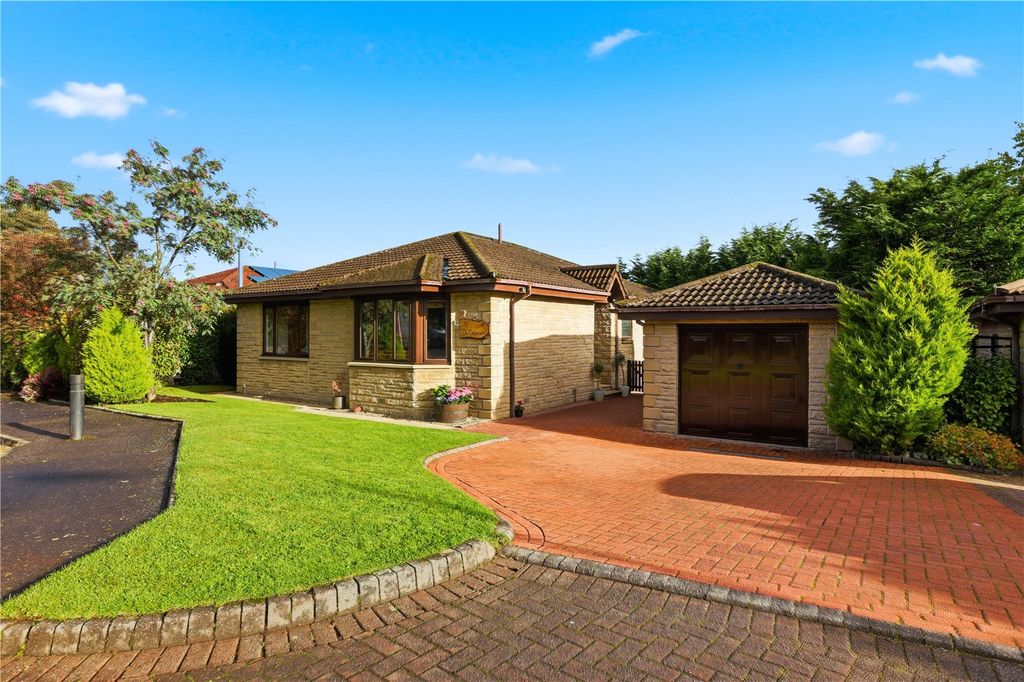 Property photo 1 of 34 Picture No. 05