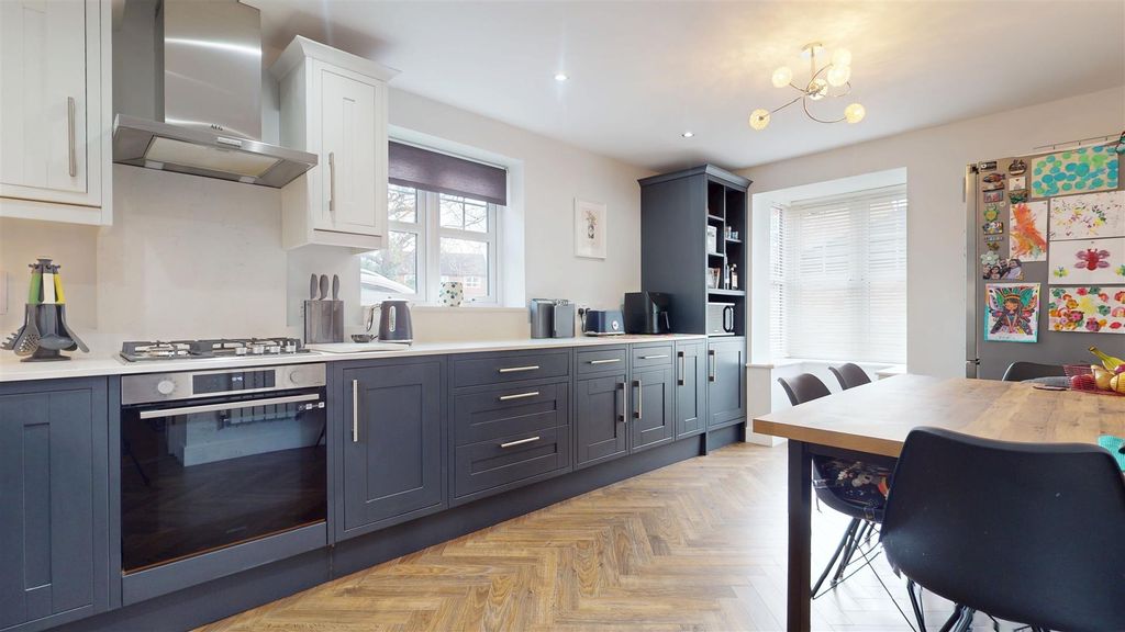 Property photo 2 of 19 01252026_205421.Jpg