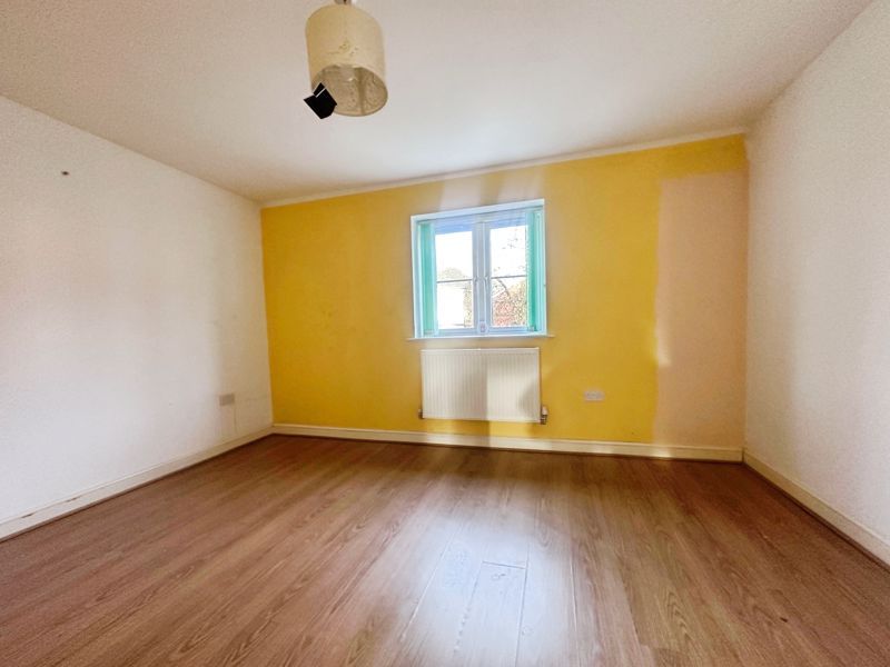 Property photo 3 of 10 Living Room