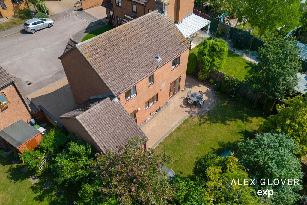 Property photo 2 of 29