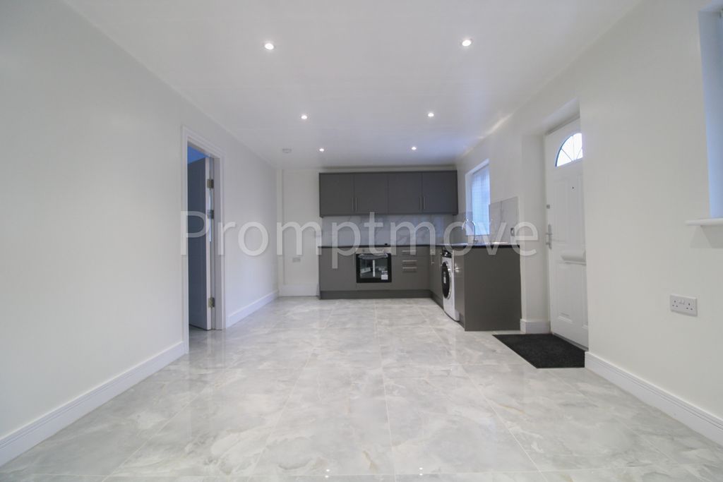 Property photo 2 of 7 Na