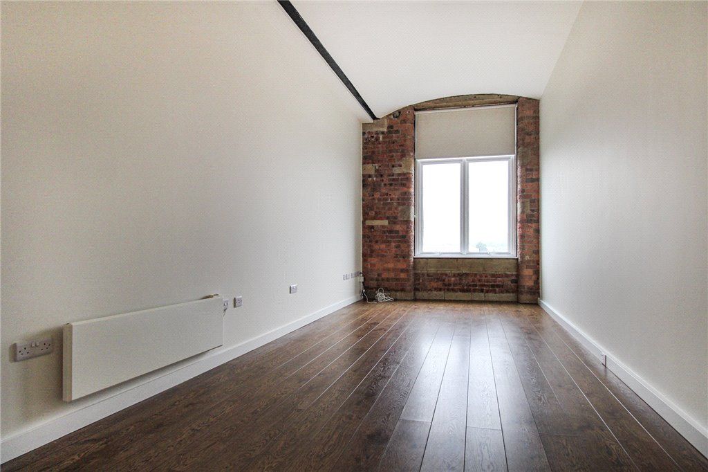 Property photo 2 of 12 Living Dining Room