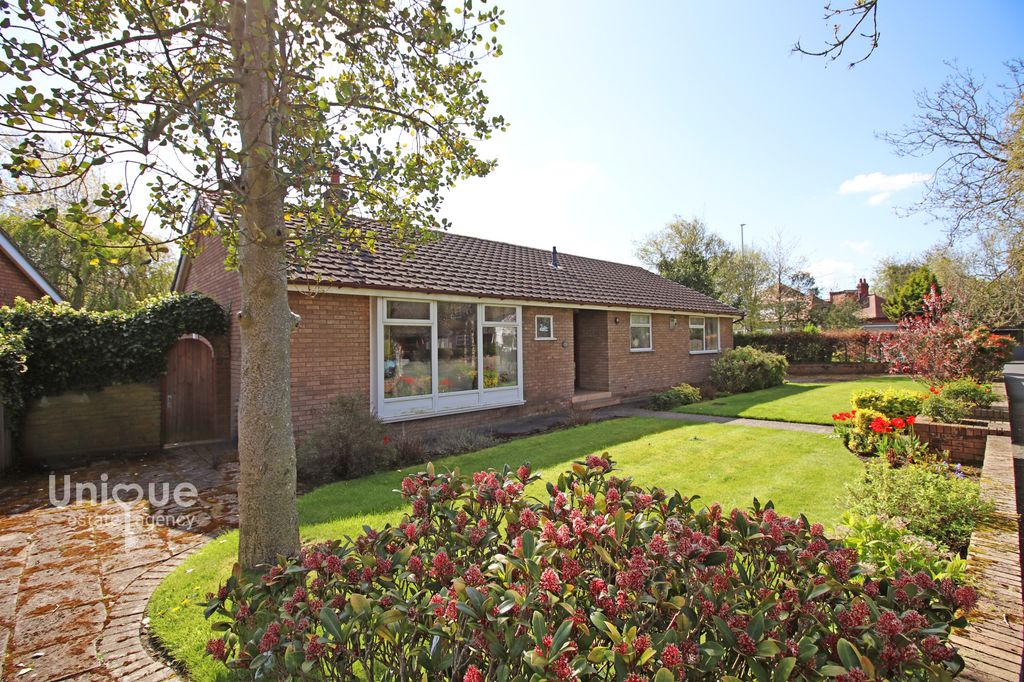 Property photo 1 of 29