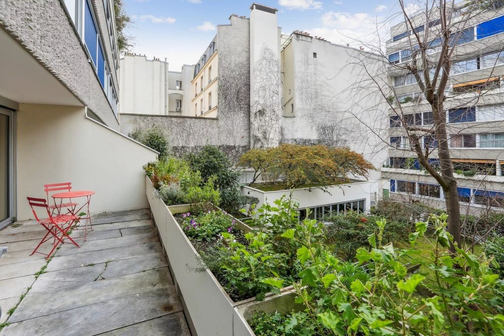 Property photo 1 of 12 Paris Xive - Near Jardin Du Luxembourg - 3-Bedroom Family Apartment With Outdoor Space