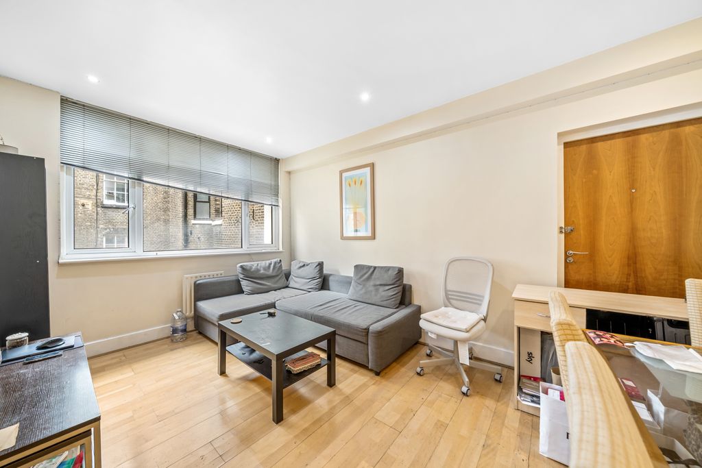 Property photo 2 of 7 5 Garrick House, WC2N, Martin &amp; Co, HQ (9)