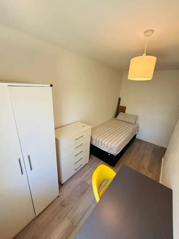 Property photo 2 of 4