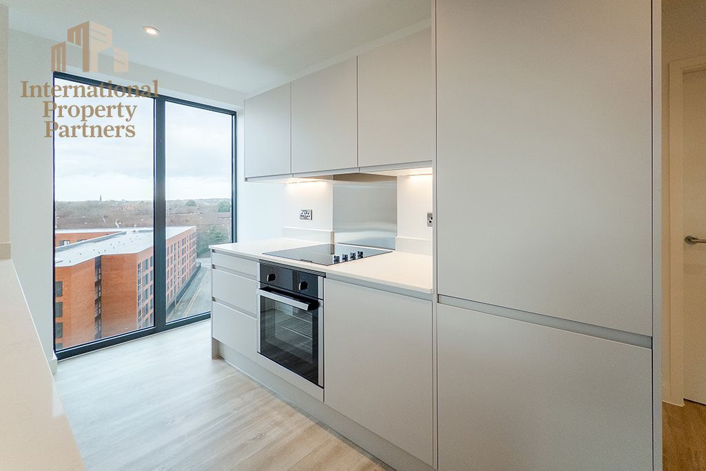 Property photo 2 of 21