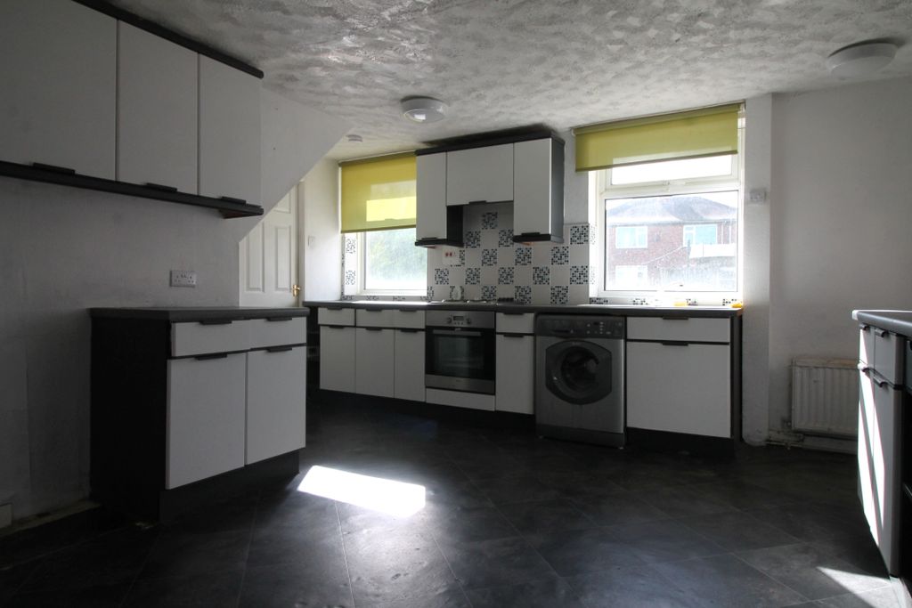 Property photo 3 of 11 Img_8503