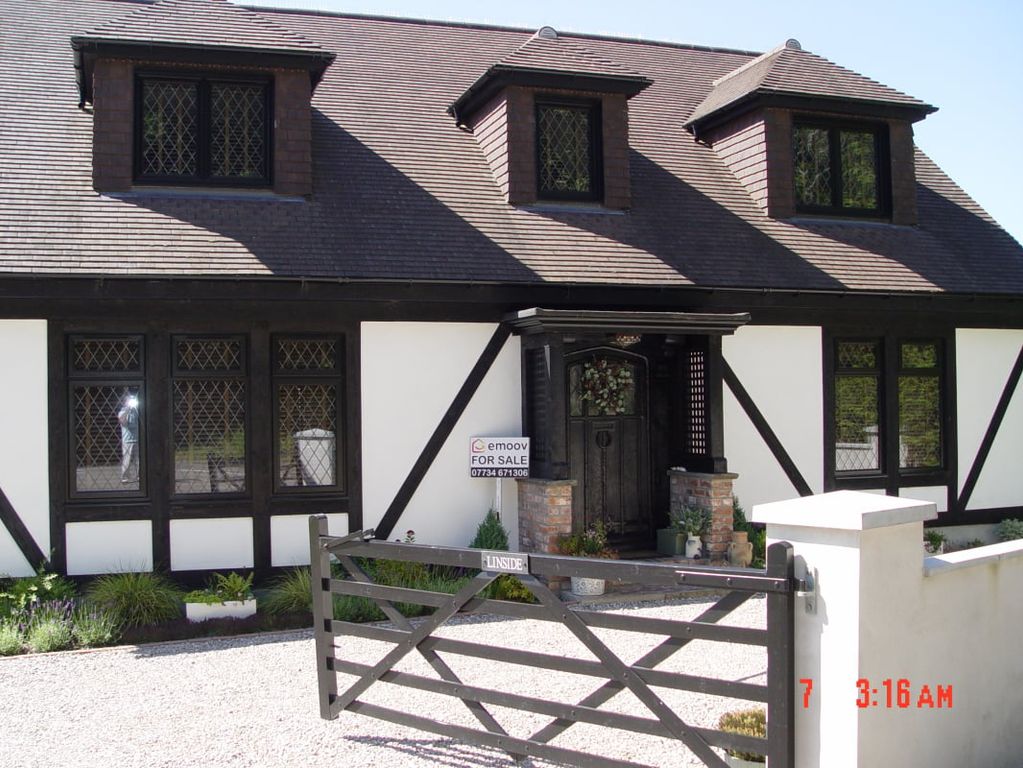 Property photo 2 of 20