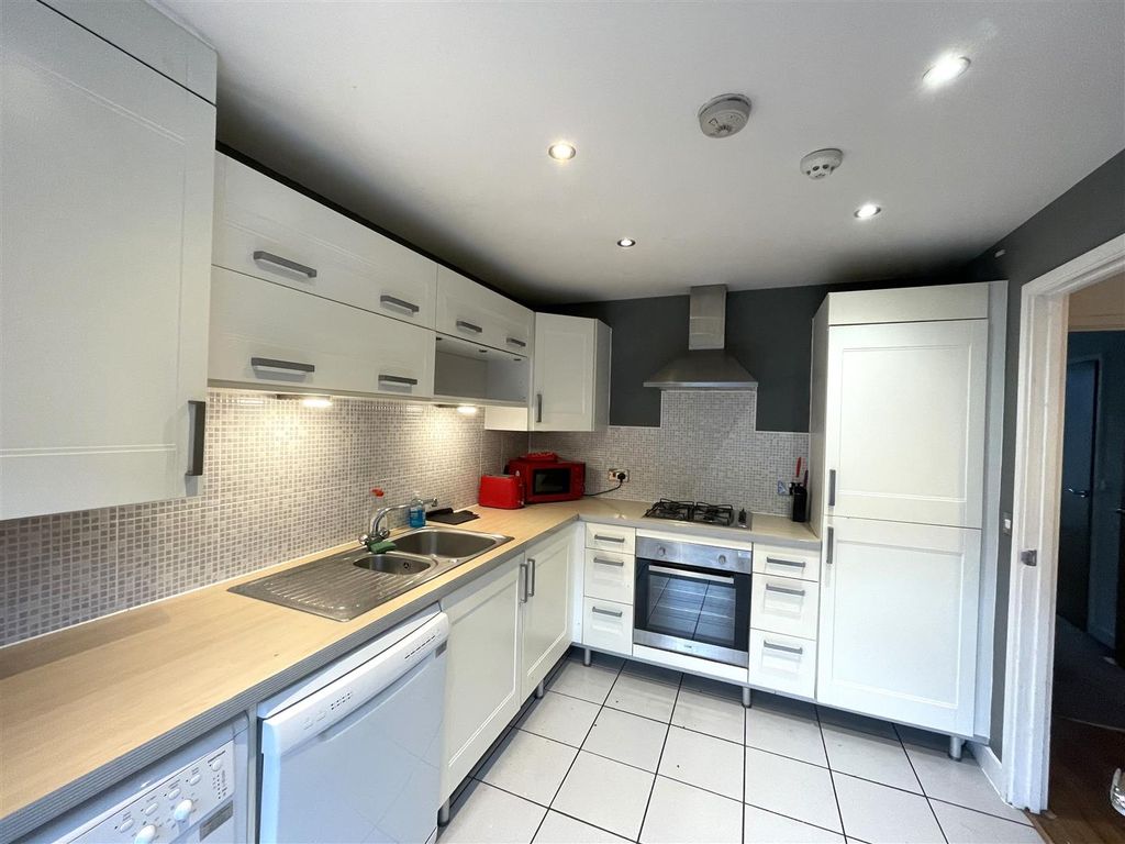 Property photo 2 of 20 Img_2571.Jpg