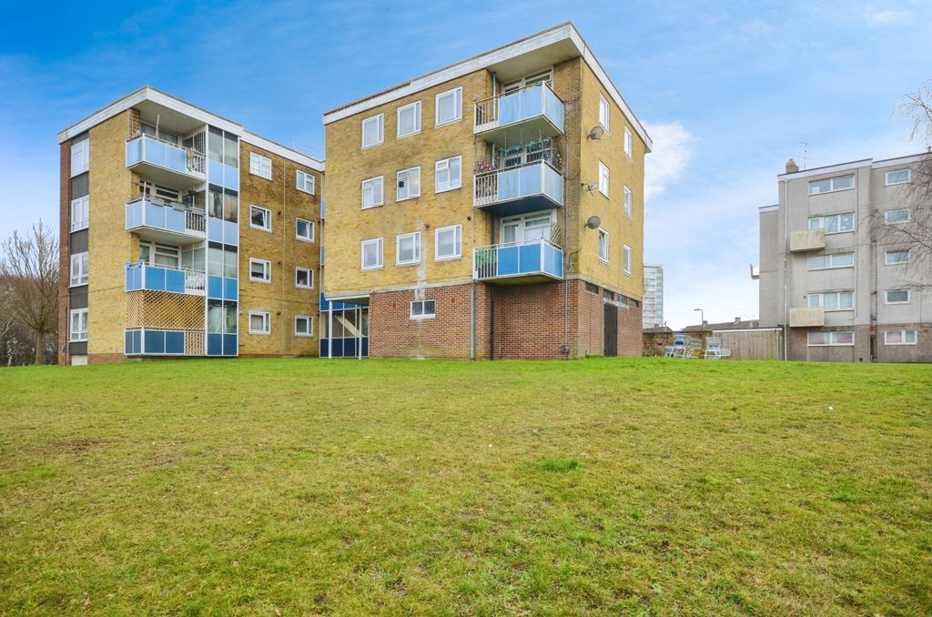 Property photo 1 of 14 Photography