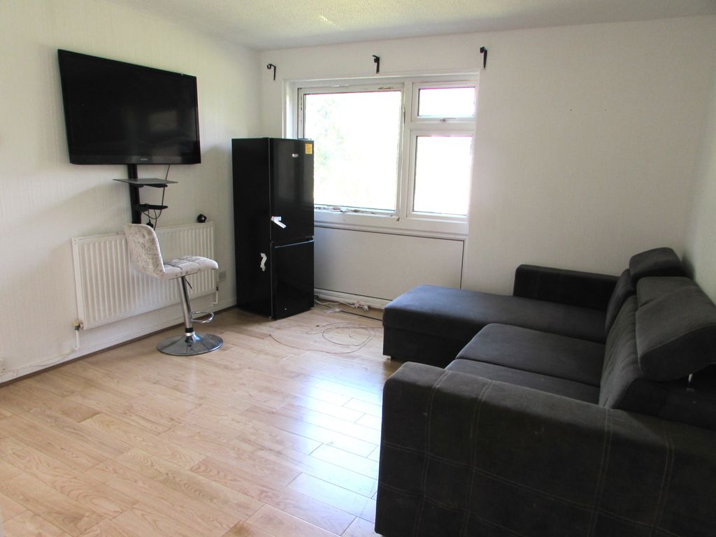 Property photo 3 of 5 Img 0891