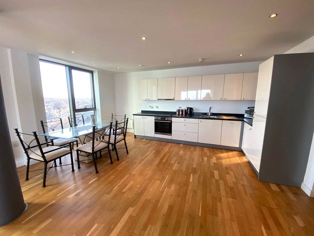 Property photo 2 of 16 Picture No. 38