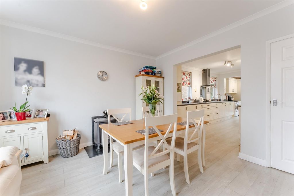 Property photo 3 of 29 Dining Room