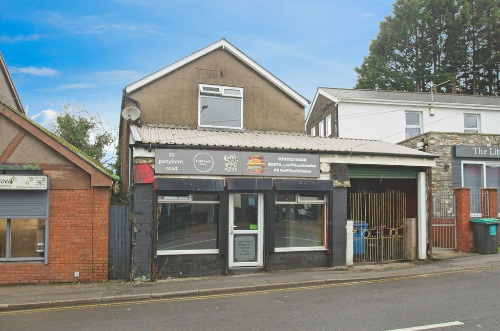 Property photo 2 of 14