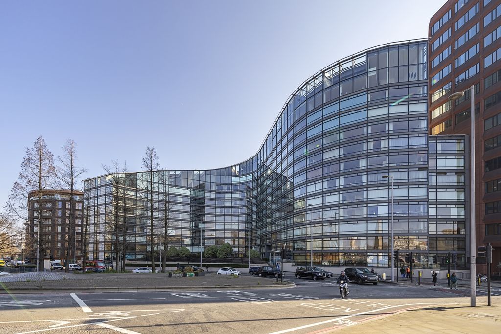 Property photo 3 of 21