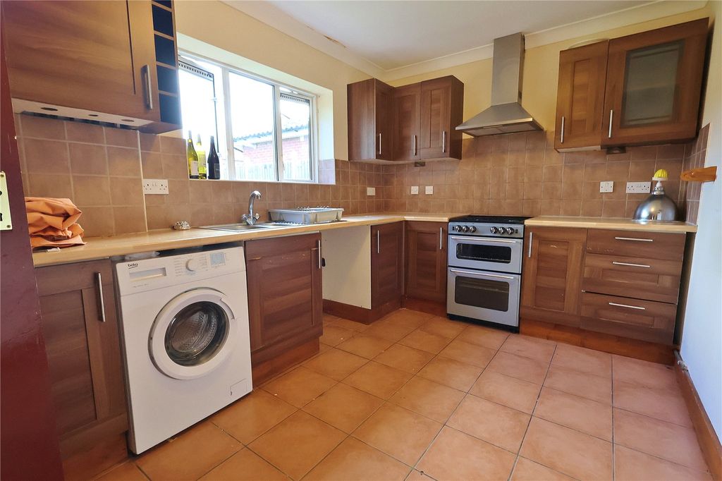 Property photo 3 of 6 Picture No. 08