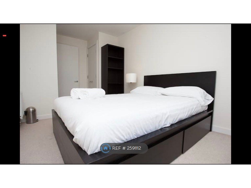 Property photo 2 of 18 Bedroom
