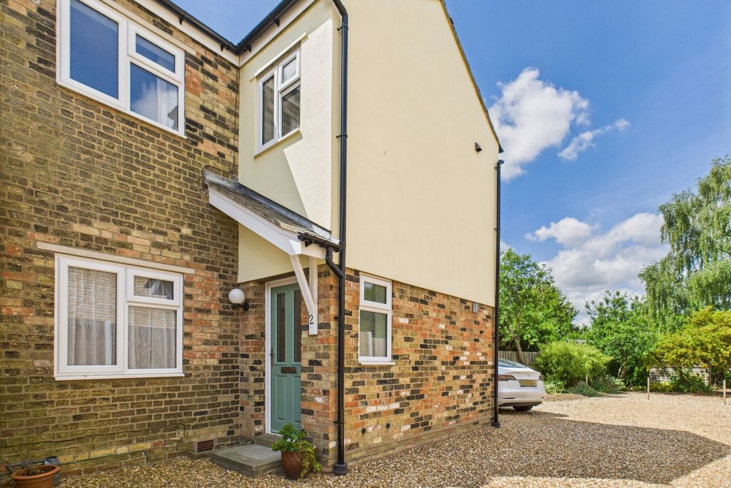 Property photo 1 of 17 Cam02545G0-Pr0424-Still010