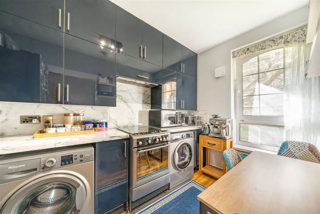 Property photo 3 of 5