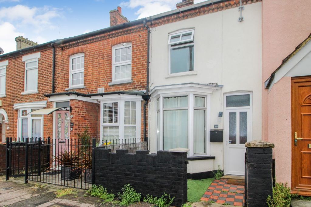 Property photo 1 of 10