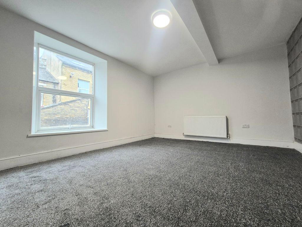 Property photo 2 of 7 Image