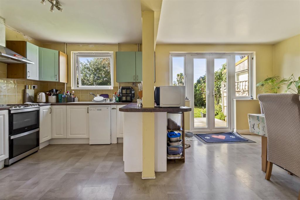 Property photo 3 of 20 Garrick Road, 1_017.Jpg