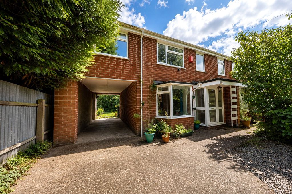 Property photo 1 of 35 Picture No. 40