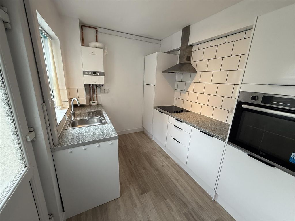 Property photo 2 of 14 Img_0180.Jpg