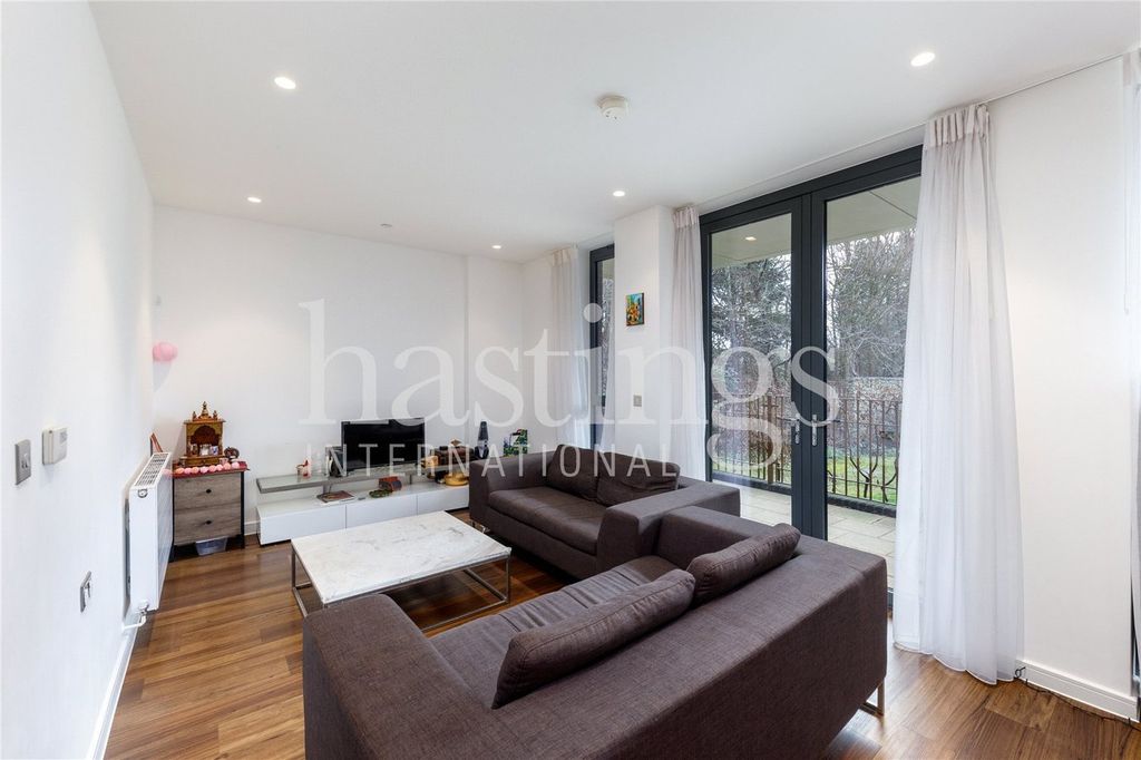 Property photo 2 of 13