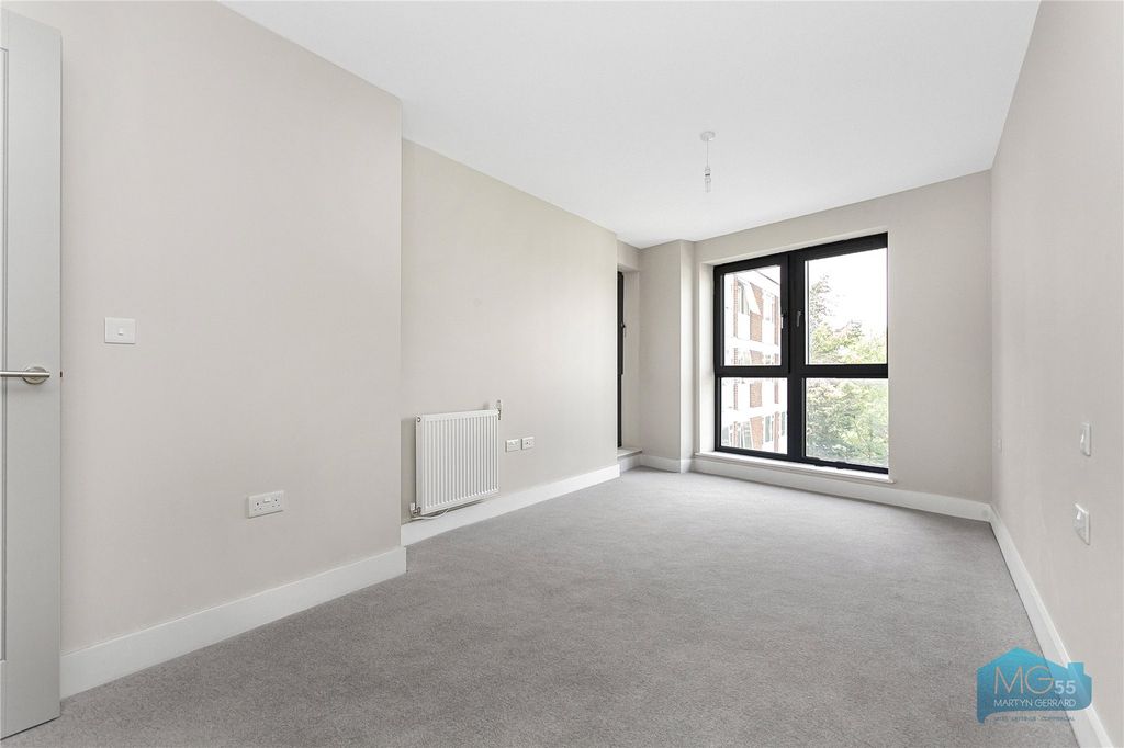 Property photo 2 of 14 Picture No. 07