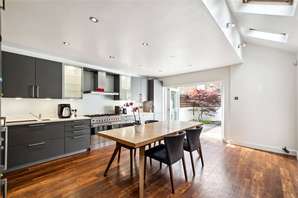 Property photo 1 of 15 Picture No. 27