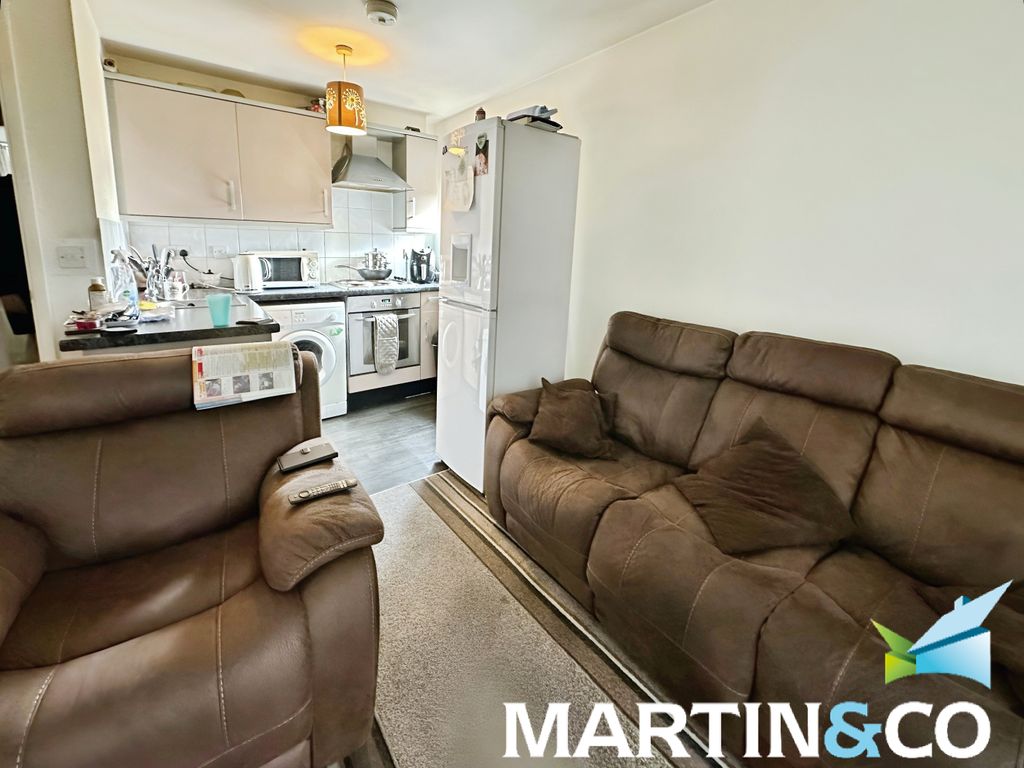 Property photo 3 of 6 0B2d3cc5-Img-20250226-Wa0038