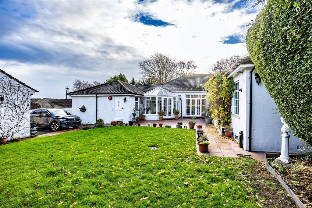 Additional image 51 of 4 bed property for saleWoodside Road, Huddersfield HD4